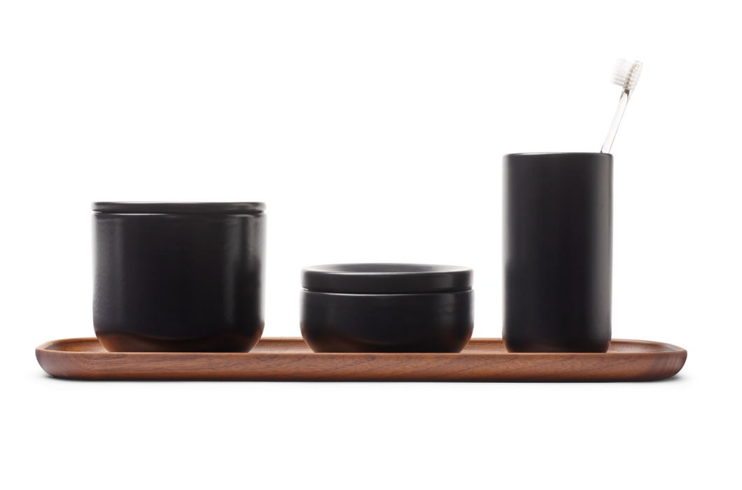 Bathroom set in black ceramic with tray in walnut